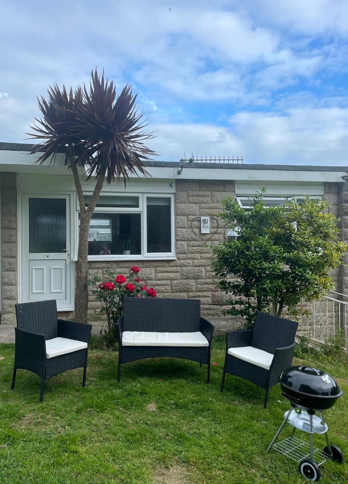 Look No Further Gorgeous Newly Renovated Contemporary Chalet Sandown Bay Holiday Centre Exterior foto